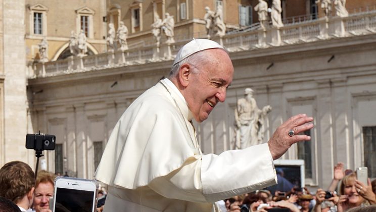 Un grupo LGTBIQ+ se reúne con el Papa Francisco en el Vaticano